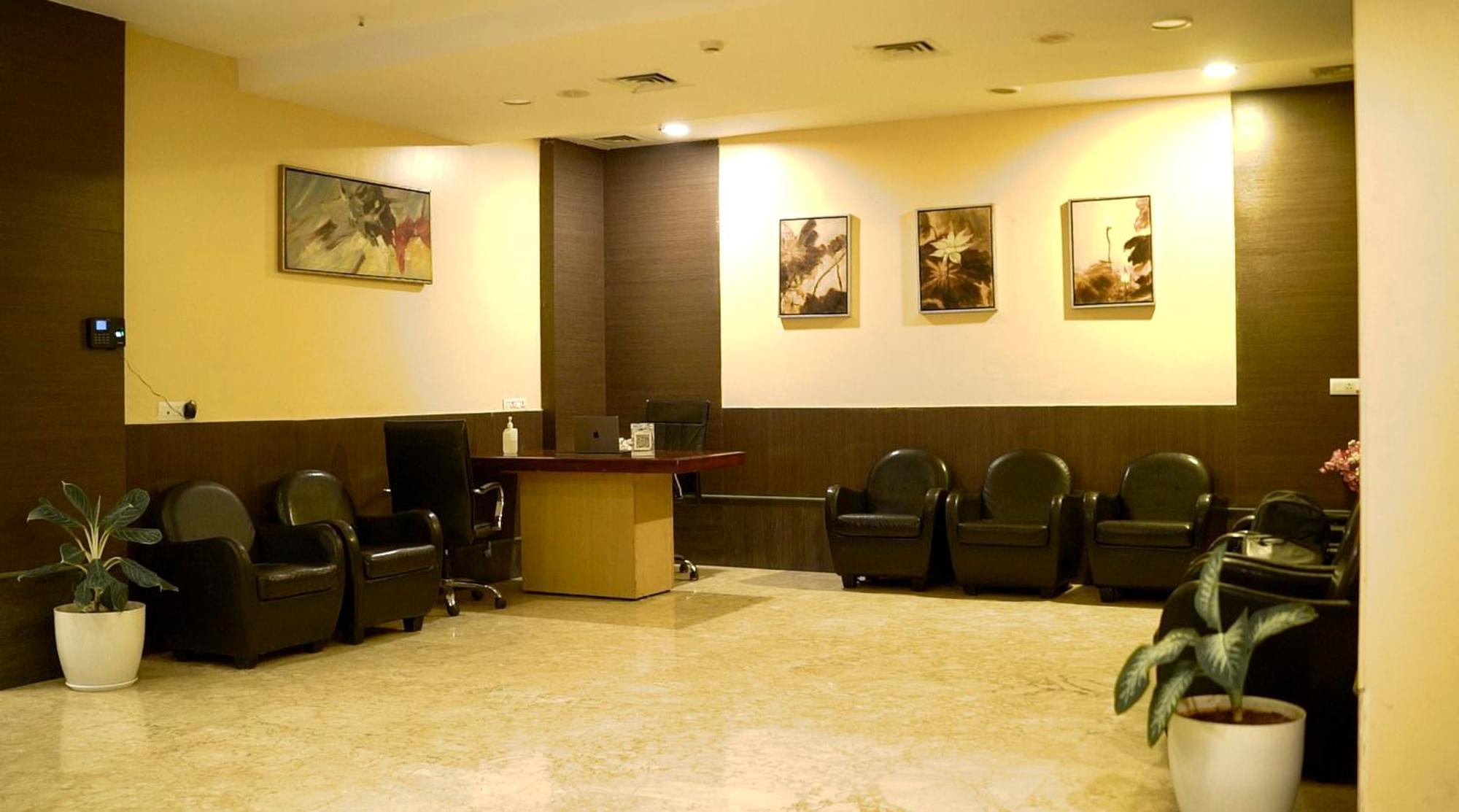 The Altruist Business Hotel Kharadi Pune Exteriör bild